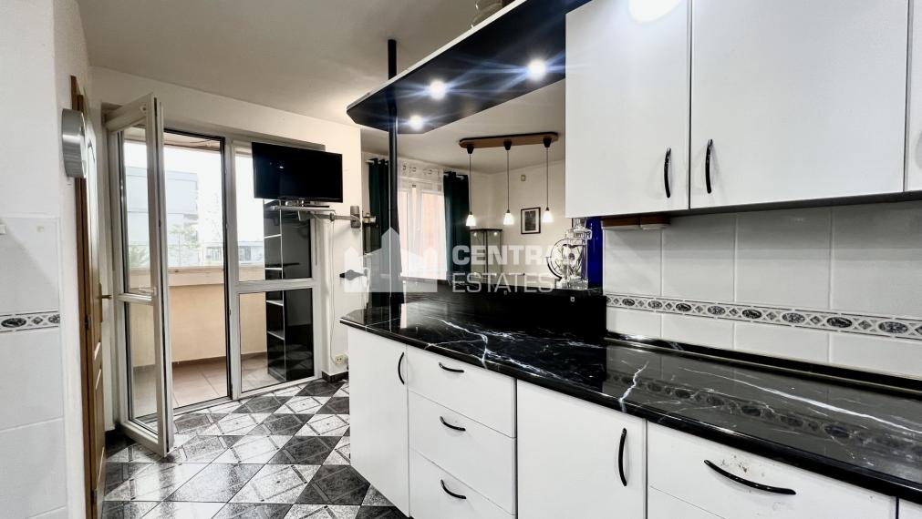 Priestranný 3-izbový byt s dvomi terasami na predaj v Dúbravke