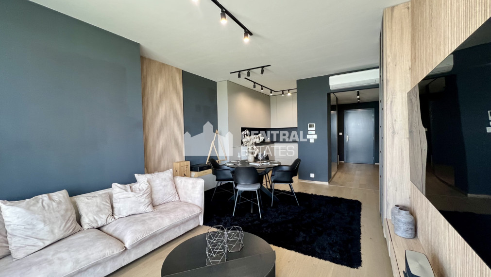 Superior 1-bedroom apartment with loggia in Eurovea tower for rent in the Old Town