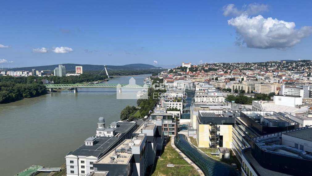 Nadštandardný 2-izbový byt v Eurovea tower na prenájom v Starom meste