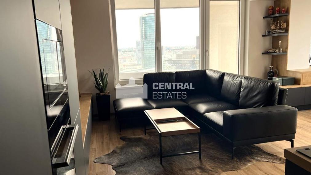 Luxusný 2- izbový byt v novostavbe Premiére s terasou na prenájom v Starom meste