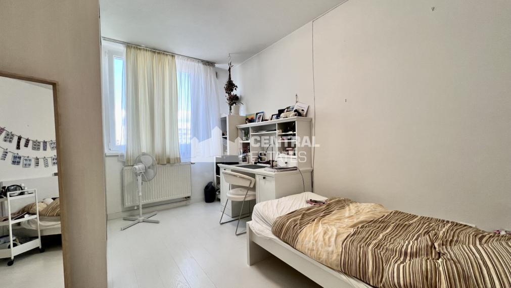 Air-conditioned 3-bedroom apartment in a new building for rent in Karlova Ves