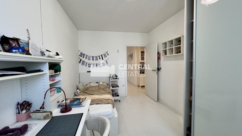 Air-conditioned 3-bedroom apartment in a new building for rent in Karlova Ves