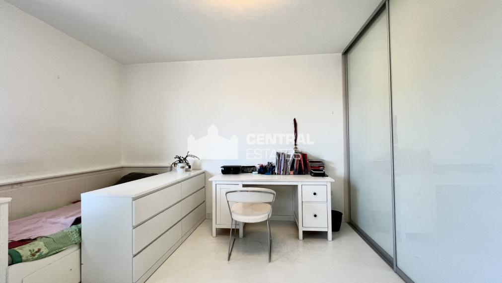 Air-conditioned 3-bedroom apartment in a new building for rent in Karlova Ves