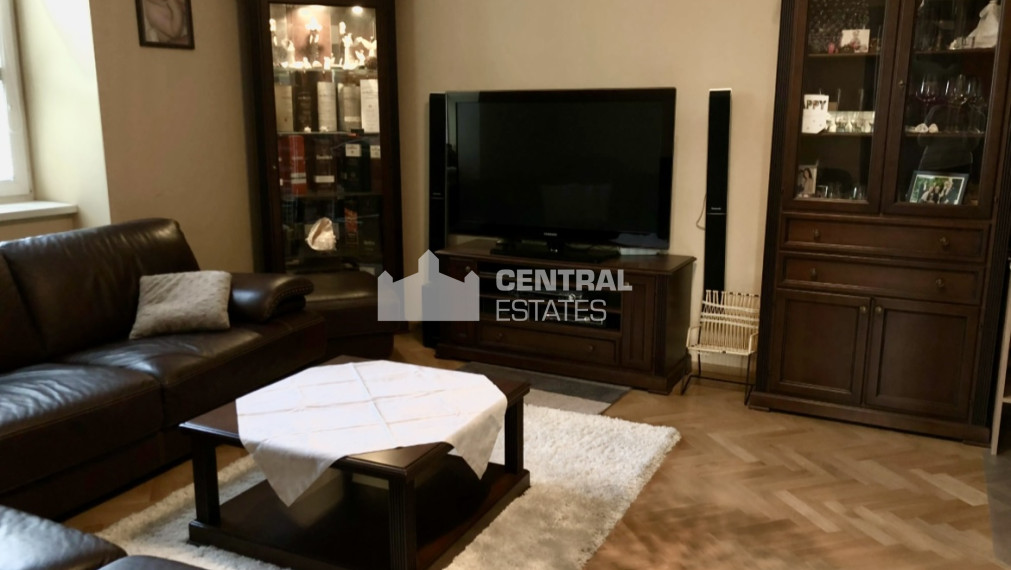 Kompletne zariadený klimatizovaný 3- izbový byt na prenájom v Ružinove