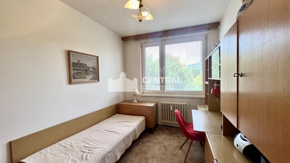 Spacious 3- bedroom apartment with balcony and cellar for sale in Rača