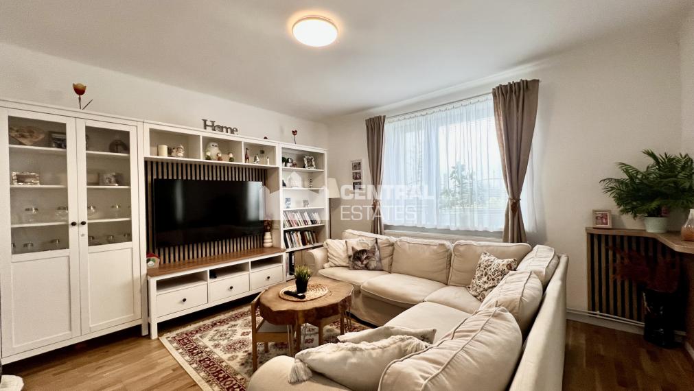 5- izbový rodinný dom s veľkým pozemkom na predaj v Lehniciach