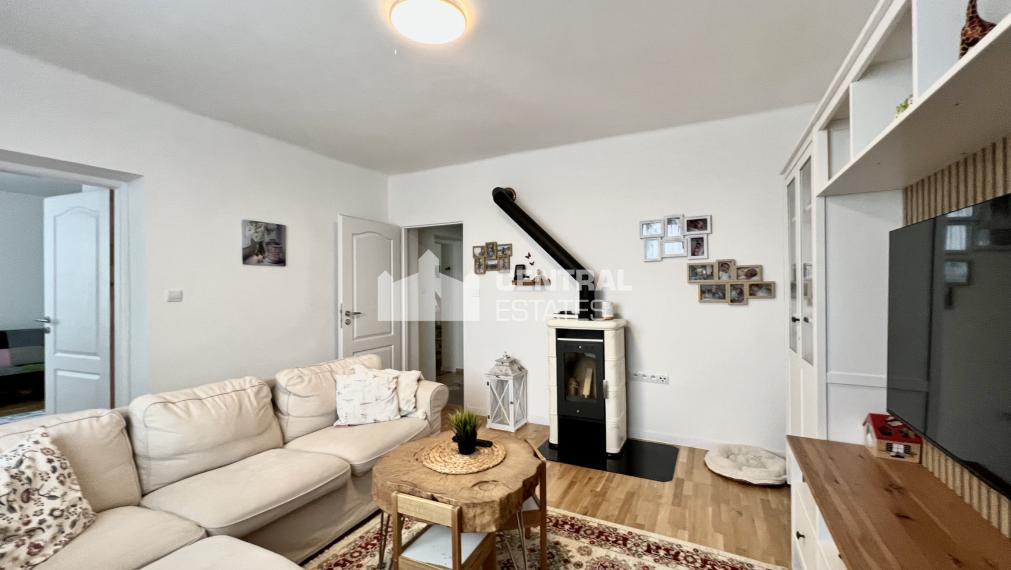 5- izbový rodinný dom s veľkým pozemkom na predaj v Lehniciach