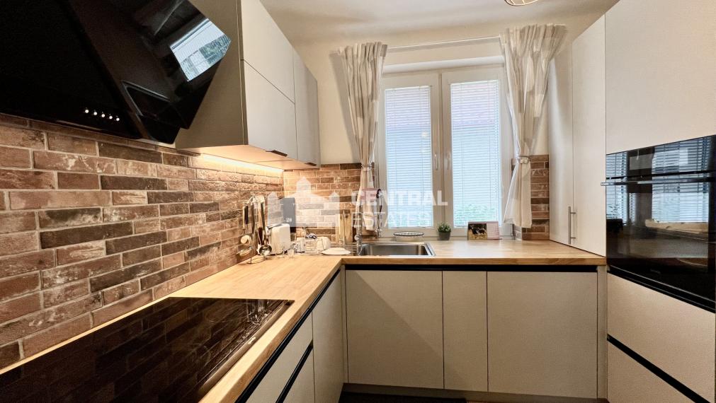 5- izbový rodinný dom s veľkým pozemkom na predaj v Lehniciach