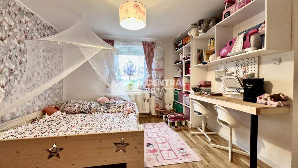 5- izbový rodinný dom s veľkým pozemkom na predaj v Lehniciach