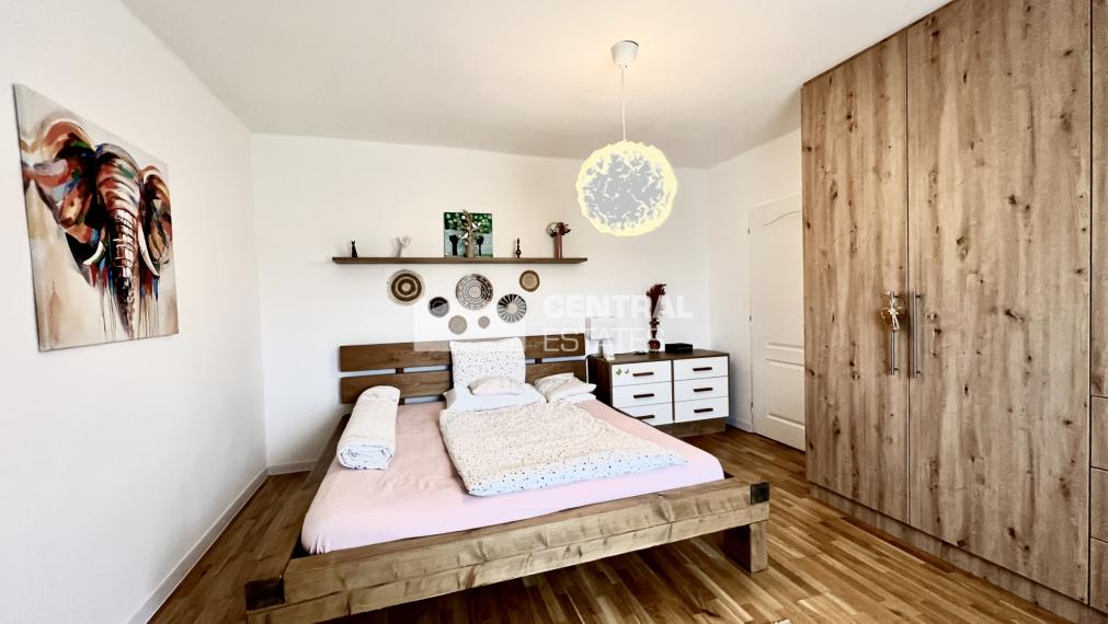 5- izbový rodinný dom s veľkým pozemkom na predaj v Lehniciach