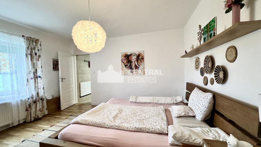 5- izbový rodinný dom s veľkým pozemkom na predaj v Lehniciach