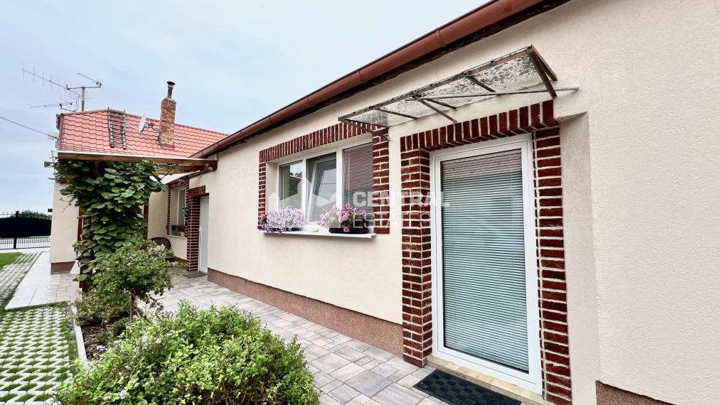 5- izbový rodinný dom s veľkým pozemkom na predaj v Lehniciach