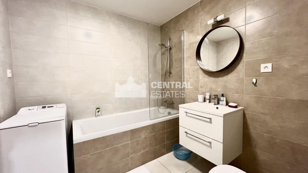 2- bedroom apartment, new building, terrace, parking for sale in Dunajská Lužná