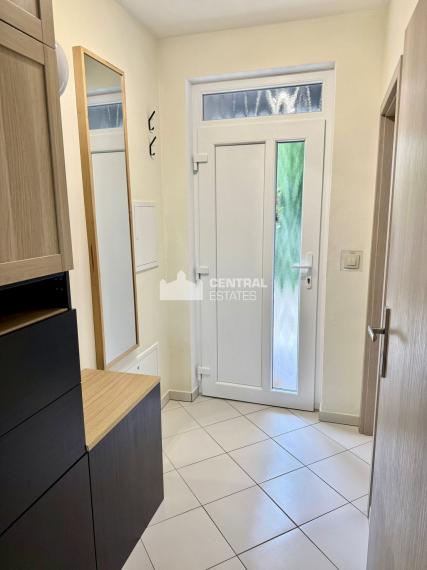 Modern 2- bedroom apartment in a new building with a garden for sale in Rovinka