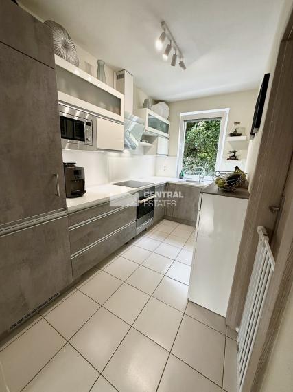 Modern 2- bedroom apartment in a new building with a garden for sale in Rovinka