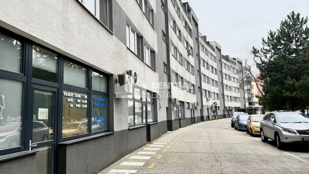 Sunny 2- bedroom apartment in a new building for sale in Podunajske Biskupice