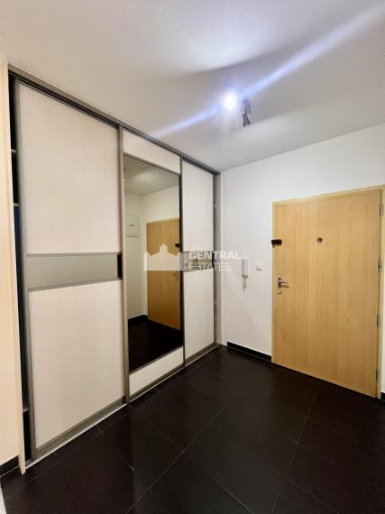 Sunny 2- bedroom apartment in a new building for sale in Podunajske Biskupice