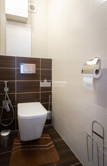 Priestranný 3- izbový byt s balkónom na predaj vo Vrakuni