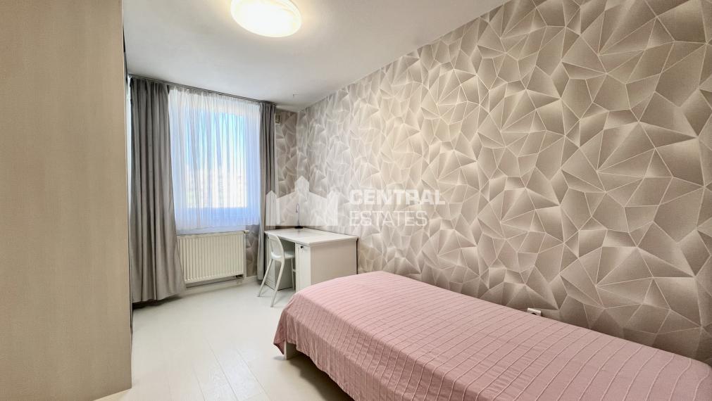 Klimatizovaný 4- izbový byt v novostavbe na prenájom v Karlovej Vsi