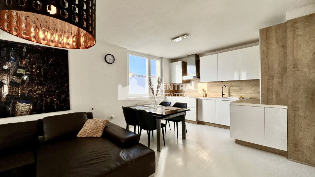 Klimatizovaný 4-izbový byt v novostavbe s parkovaním na prenájom v Karlovej Vsi