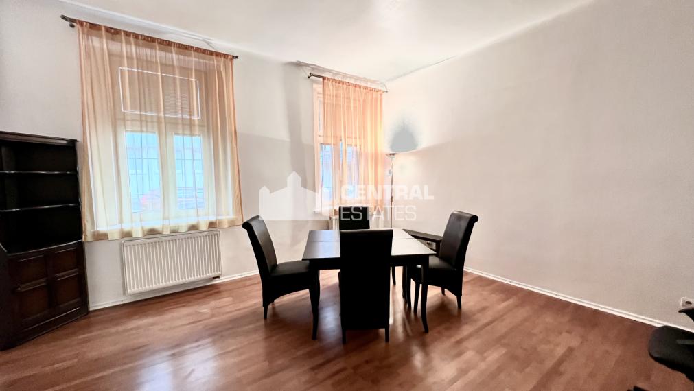 Priestranný 2- izbový byt na predaj v Starom meste