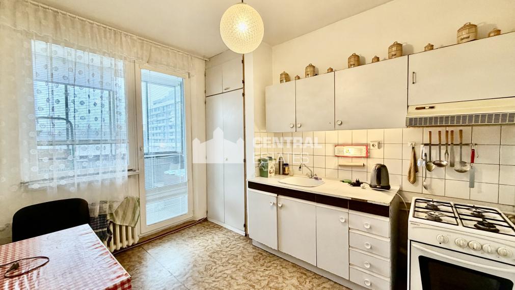 Spacious 3-room apartment with a loggia for sale in Ružinov