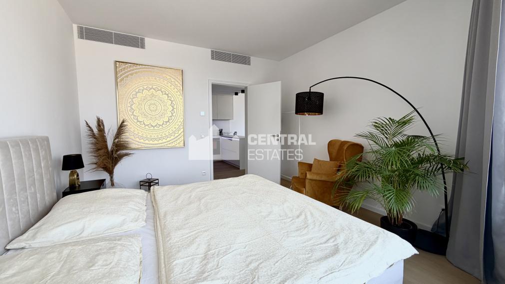 Štýlový 3- izbový byt v novostavbe Skypark na prenájom v Starom meste