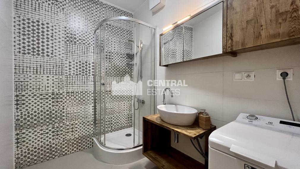 Moderný 2- izbový byt v novostavbe s balkónom a parkovaním na prenájom v Starom meste