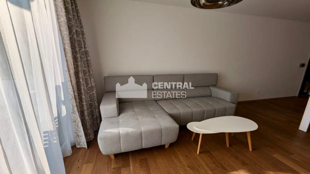 Slnečný 2- izbový byt v novostavbe s balkónom na prenájom v Novom meste