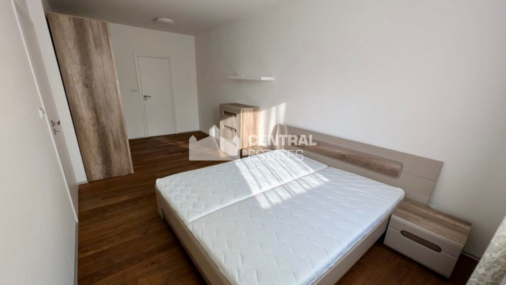 Slnečný 2- izbový byt v novostavbe s balkónom na prenájom v Novom meste