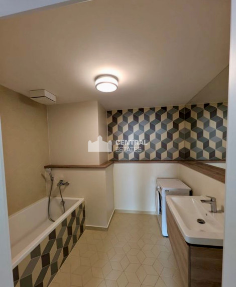 Slnečný 2- izbový byt v novostavbe s balkónom na prenájom v Novom meste