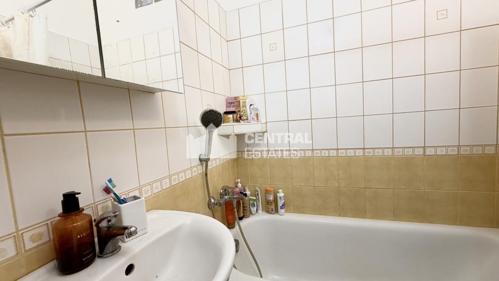 2- izbový byt, 50m2, balkón, pivnica, predaj Ružinov