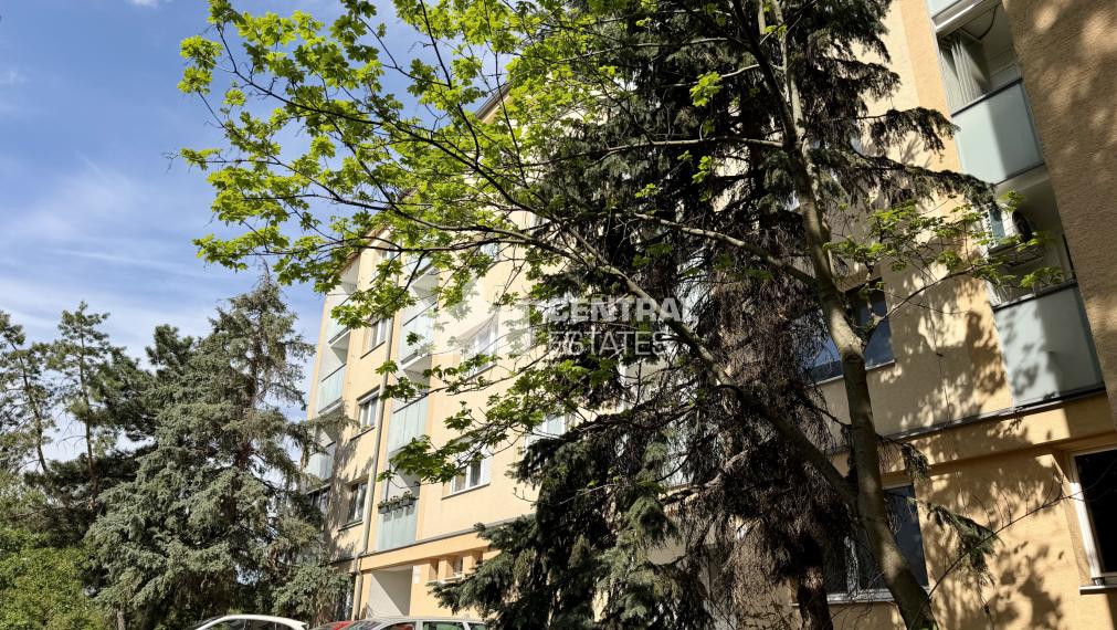 2- izbový byt, 50m2, balkón, pivnica, predaj Ružinov