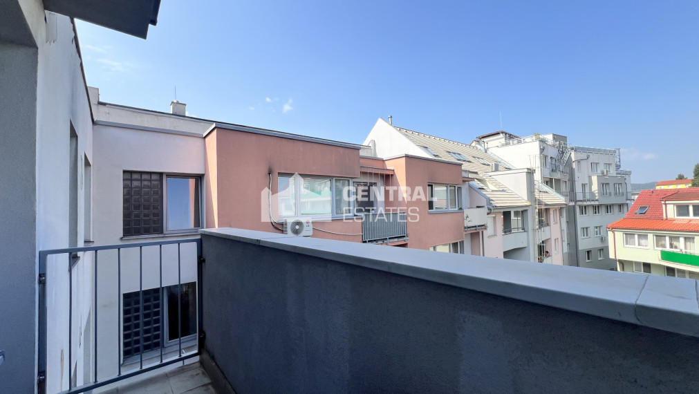 Kompletne zariadený 1- izbový byt s balkónom a parkovaním na prenájom v Ružinove