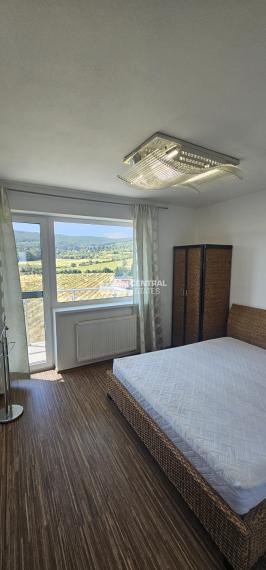 Slnečný 4i byt 92m2, 2x balkón, 2x parkovanie, prenájom