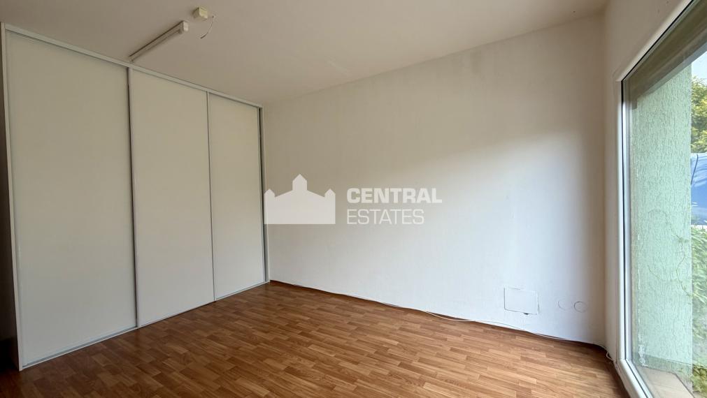 5- izbový rodinný dom zimná záhrada predaj  Dunajská Lužná