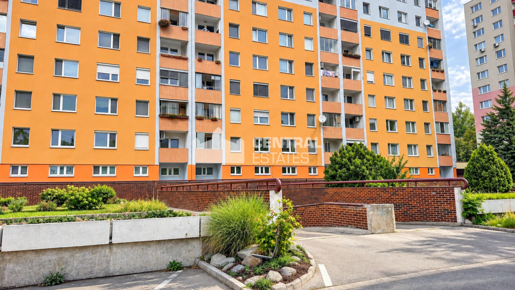 Garážové parkovacie státie 18m2 na prenájom v Ružinove