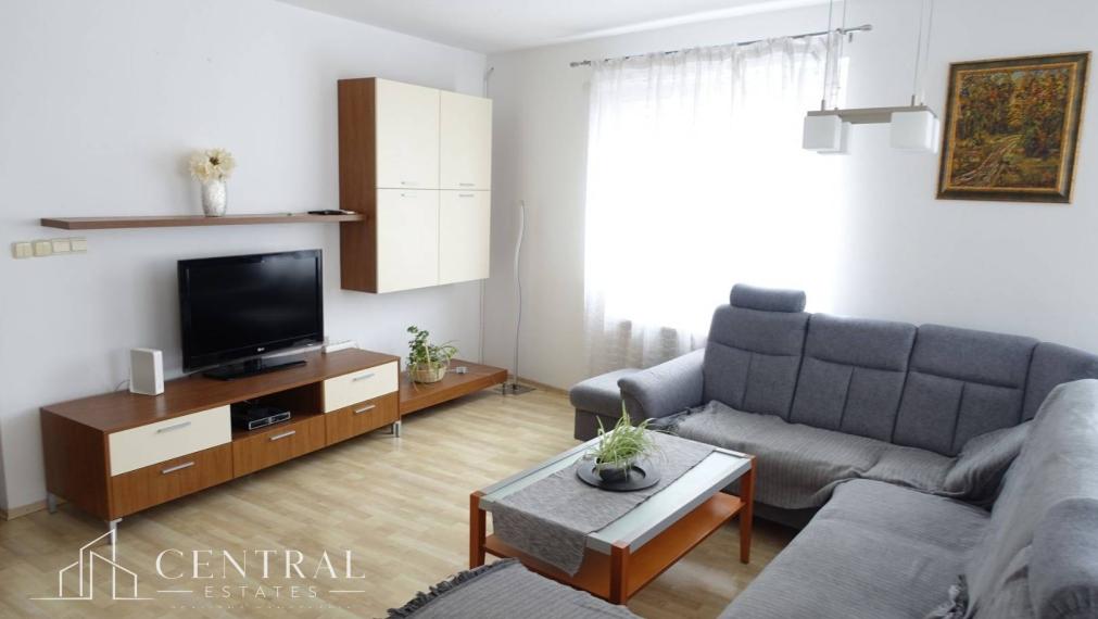 Priestranný 4i byt so záhradou v novostavbe na prenájom v Ružinove