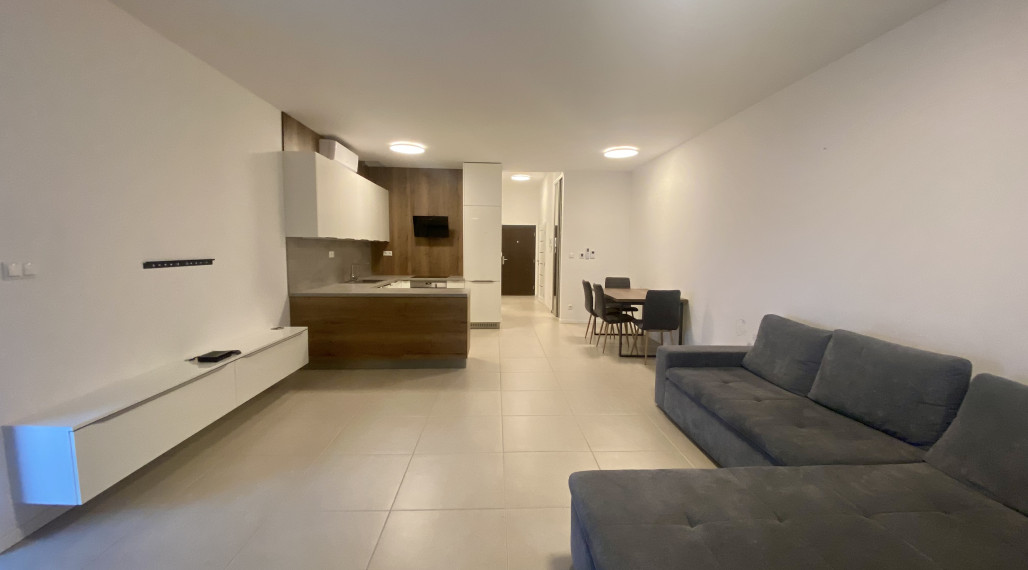Exclusive 3- bedroom apartment in a new building with a terrace and parking for rent in Nové mesto