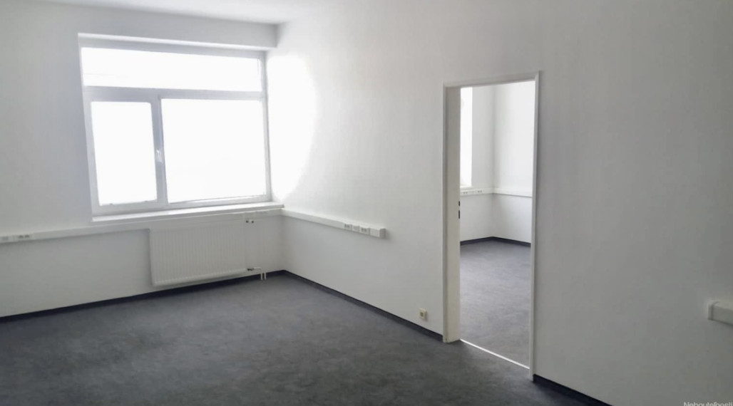 Lukratívne kancelárske priestory s parkovaním na prenájom v Ružinove