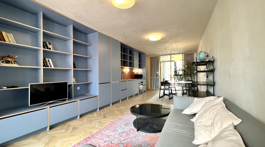 Kompletne zrekonštruovaný klimatizovaný 3- izbový byt s lodžiou na prenájom v Starom meste