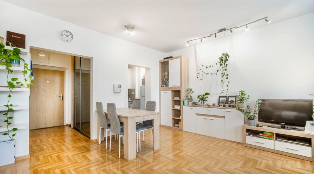 Krásny 2- izbový byt v novostavbe s balkónom na prenájom v Novom meste