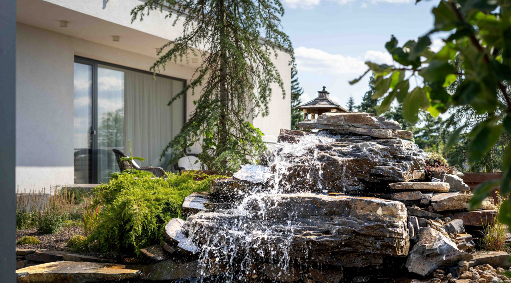 Prémiová 3- podlažná 6- izbová rodinná vila na prenájom v Záhorskej Bystrici