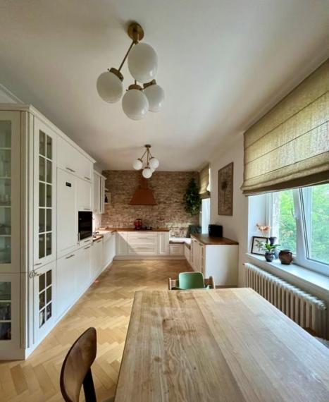 Kompletne zrekonštruovaný 3- izbový byt na prenájom v Starom meste