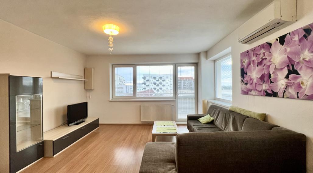 Priestranný 2-izbový byt v novostavbe s lodžiou na predaj v Podunajských Biskupiciach PREDANÝ