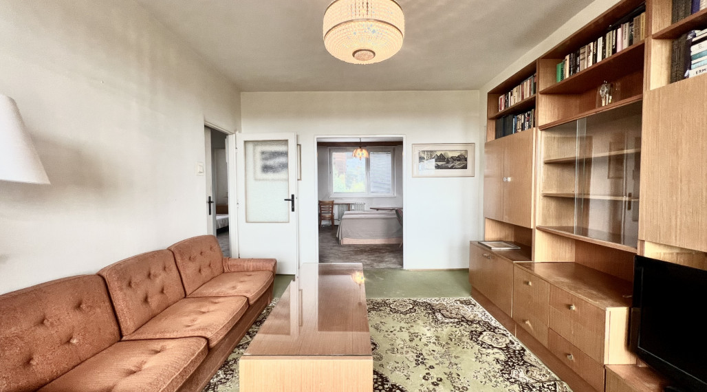 Spacious 3- bedroom apartment with balcony and cellar for sale in Rača