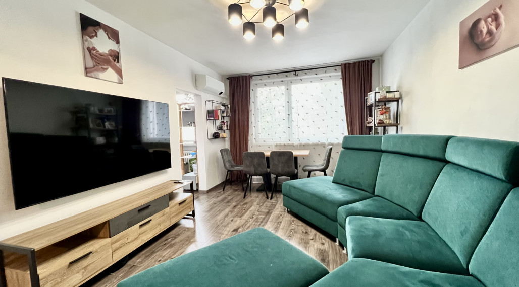 Priestranný 4- izbový byt s lodžiou na predaj v Podunajských Biskupiciach