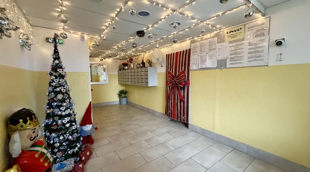 Priestranný 3- izbový byt s lodžiou na prenájom v Ružinove