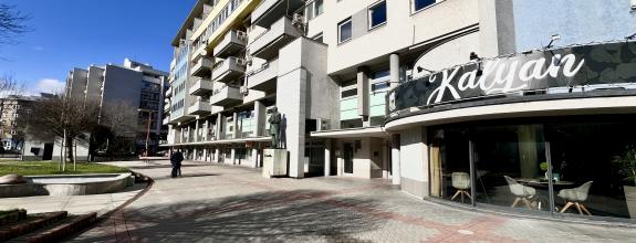 Administratívne priestory s vlastným vchodom, terasou a parkovaním na prenájom v Starom meste