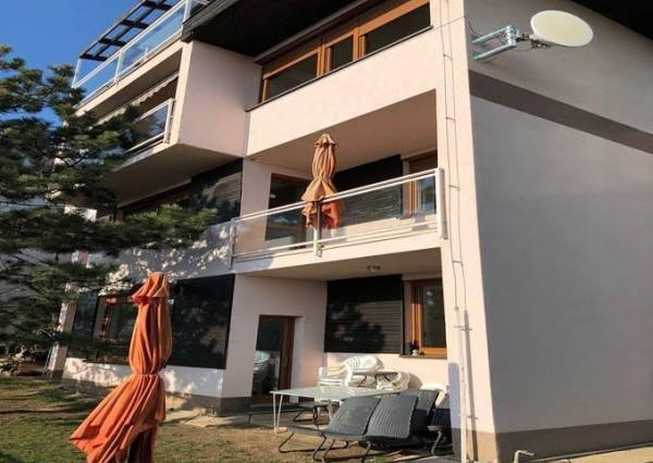 3- izbový byt v exkluzívnej vile s krásnym výhľadom na prenájom v Starom meste